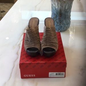 👡Super Cute Taupe Suede Shoes👡 Never Worn 👡